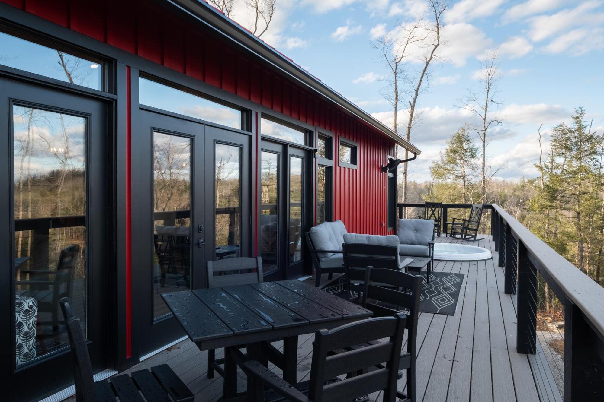 A Red River Barnhouse Rogers Bagian luar foto
